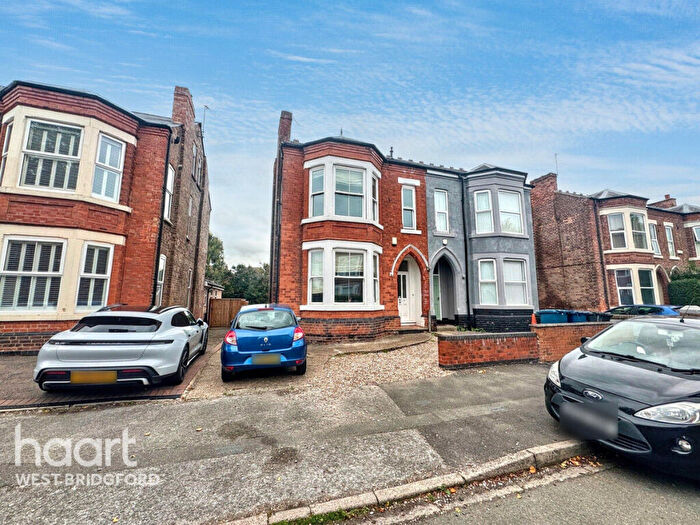 5 Bedroom Semi Detached House For Sale In Henry Road, Nottingham, NG2