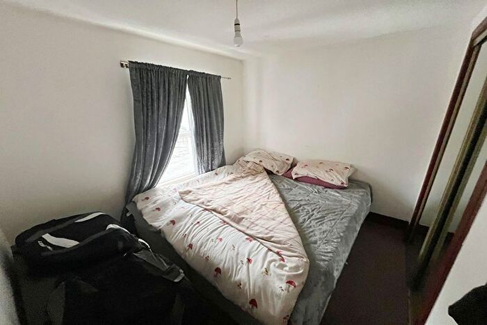 1 Bedroom Flat For Sale In B, Main Street East, Menstrie, FK11