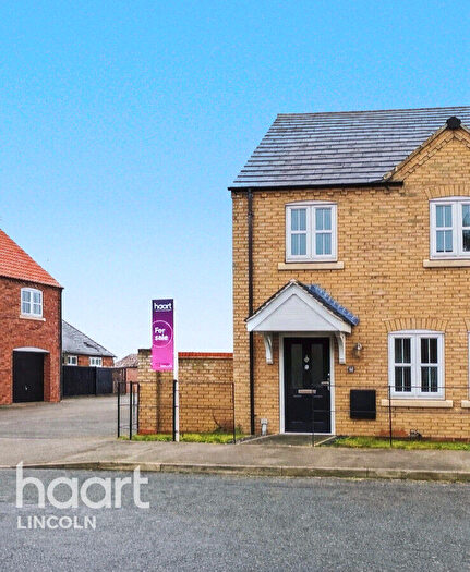 3 Bedroom End Of Terrace House For Sale In Bob Rainsforth Way, Gainsborough, DN21