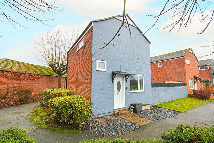 2 Bedroom Detached House For Sale In Hethersett Close, Newmarket, CB8