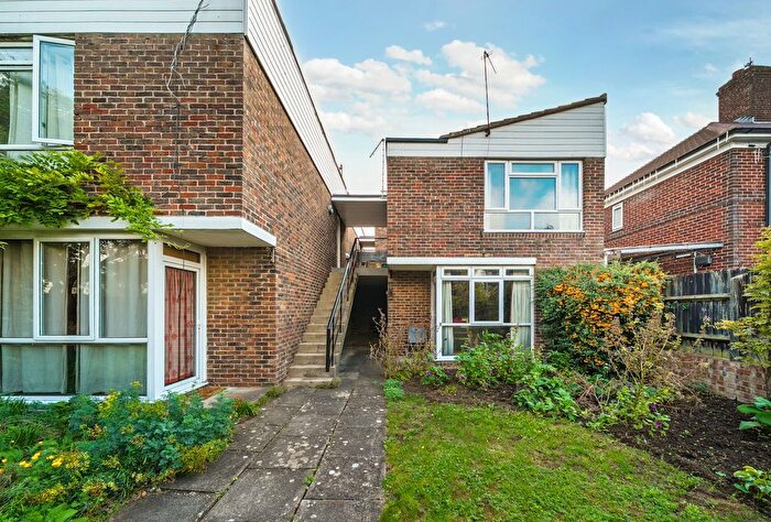 1 Bedroom Flat For Sale In St. Peters Road, Oxford, Oxfordshire, OX2