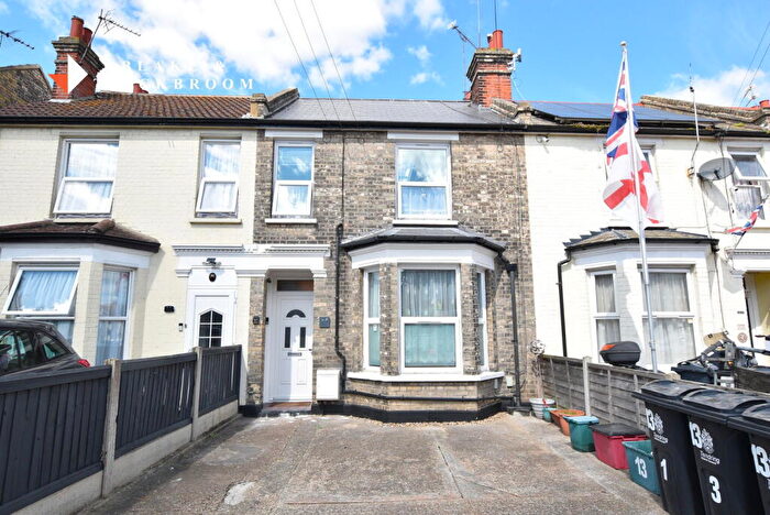 3 Bedroom Block Of Apartments For Sale In Hayes Road, Clacton-on-sea, CO15