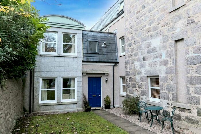2 Bedroom Flat To Rent In A Kings Gate, Aberdeen, AB15