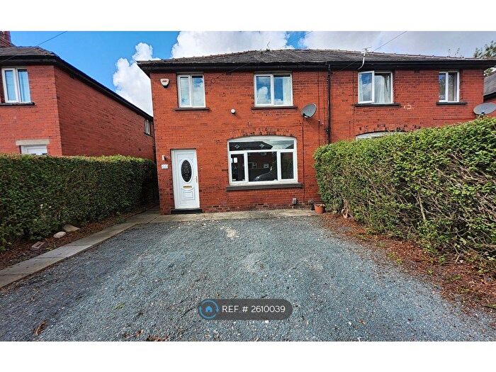 3 Bedroom Semi-Detached House To Rent In Pilkington Road, Kearsley, Bolton, BL4