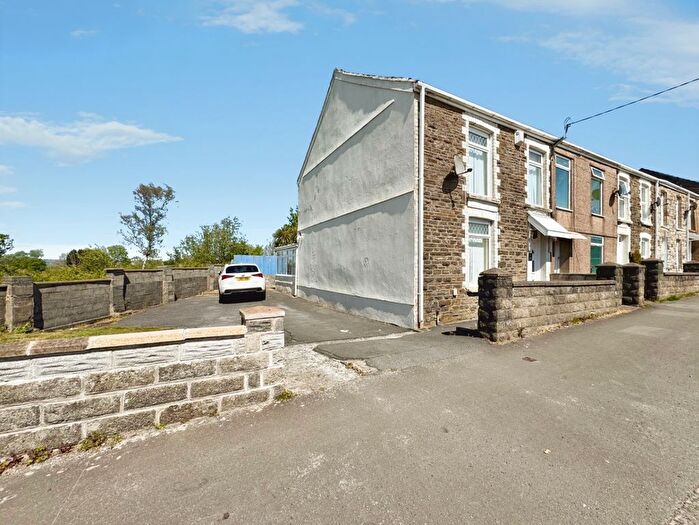 3 Bedroom End Of Terrace House For Sale In Gorseinon Road, Penllergaer, Swansea, West Glamorgan, SA4