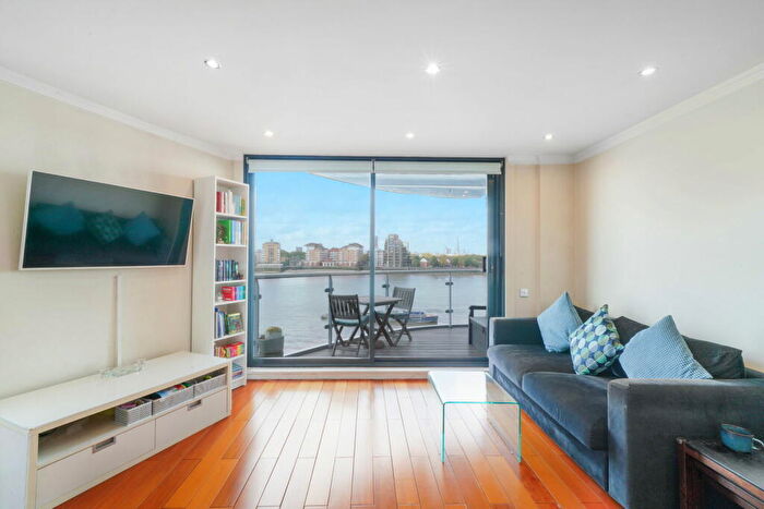 2 Bedroom Flat For Sale In Westferry Road, London, E14