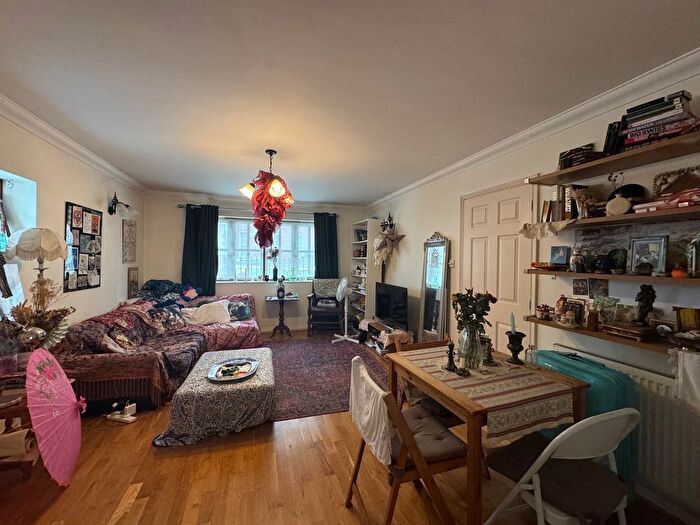 2 Bedroom Flat To Rent In Wedmore Street, London, N19