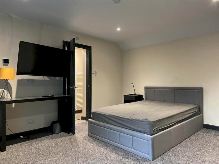 1 Bedroom Property To Rent In Park Road, Bloxwich, Walsall, WS3