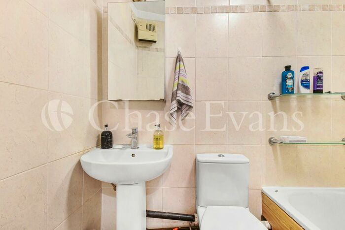 1 Bedroom Flat For Sale In Arcadia Court, Old Castle Street, Aldgate, E1