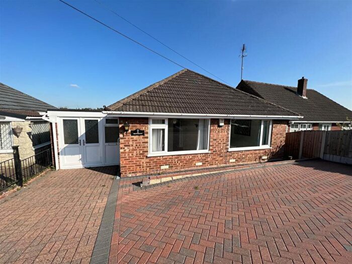 2 Bedroom Detached Bungalow To Rent In Nightingale Close, Chesterfield, Derbyshire, S45