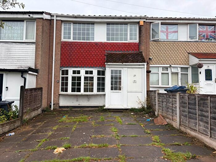 3 Bedroom House To Rent In Monmouth Road, Birmingham, B32