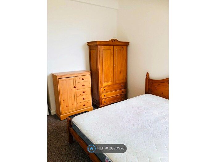2 Bedroom Flat To Rent In Darleith St, Glasgow, G32
