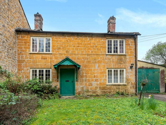 4 Bedroom Semi-Detached House For Sale In Stoke Abbott, Beaminster, Dorset, DT8