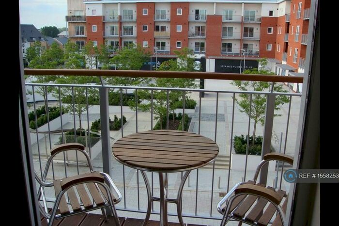 2 Bedroom Flat To Rent In Tean House, Reading, RG2