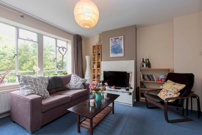 3 Bedroom Flat To Rent In Aberdeen Park, London, N5