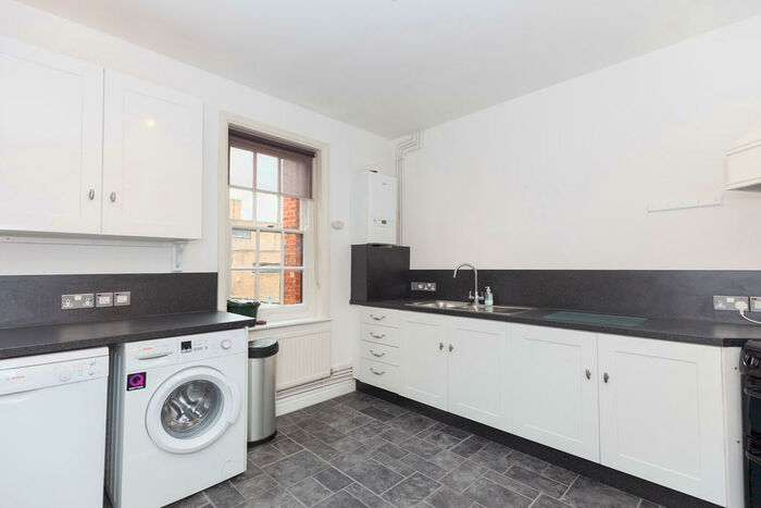 3 Bedroom Apartment To Rent In Marston Street, Oxford, OX4