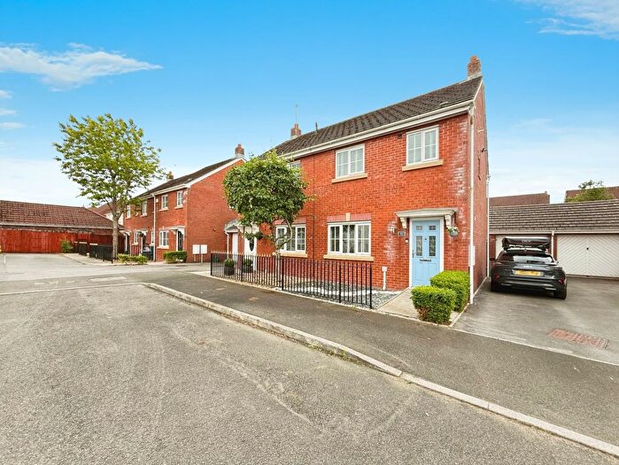 3 Bedroom Semi-Detached House For Sale In Y Llanerch, Pontlliw, Swansea, West Glamorgan, SA4