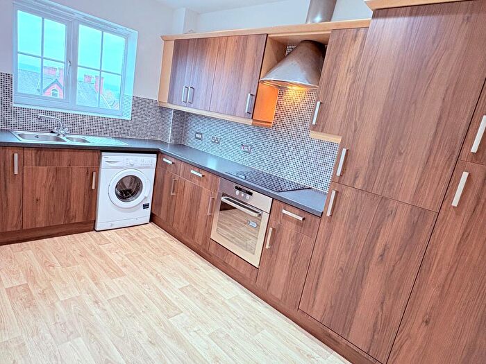 1 Bedroom Flat To Rent In Derby Court, Bury, BL9
