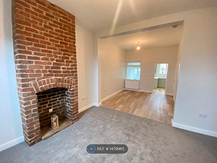 3 Bedroom Terraced House To Rent In Higham Common Road, Barnsley, S75