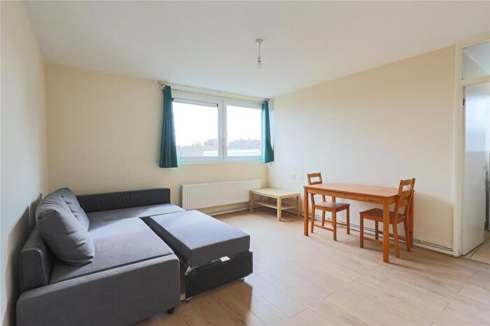 1 Bedroom Apartment To Rent In Tealby Court, Georges Road, Holloway, London, N7