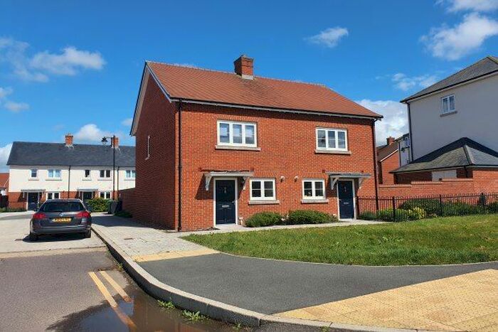 2 Bedroom Property To Rent In Darnley Lane, Waterlooville, PO7