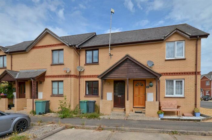 2 Bedroom Terraced House To Rent In Pineview Drive, Newport, PO30