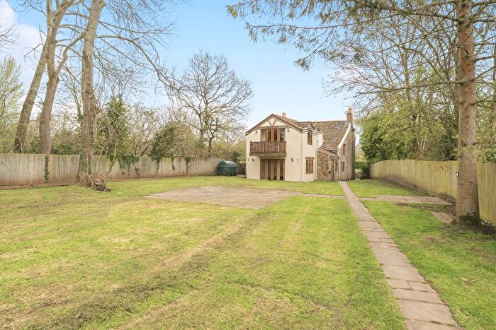 5 Bedroom Country House For Sale In Stoke Hill, Bristol, BS40