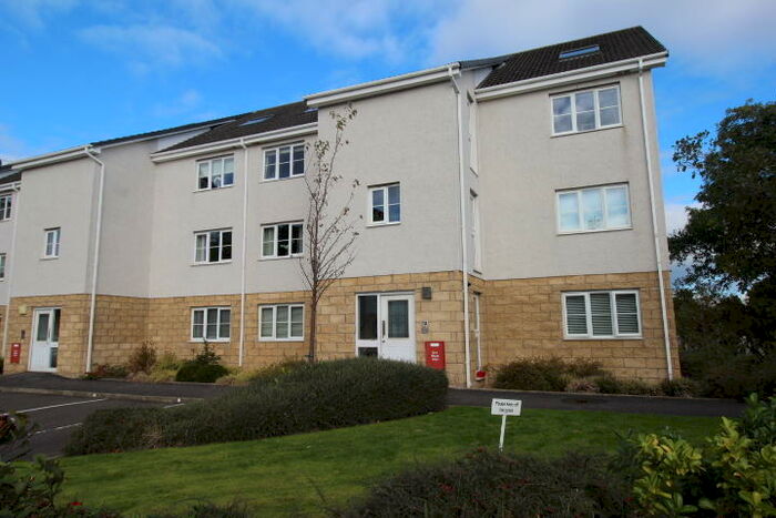 2 Bedroom Flat To Rent In West Wellhall Wynd, Hamilton, ML3