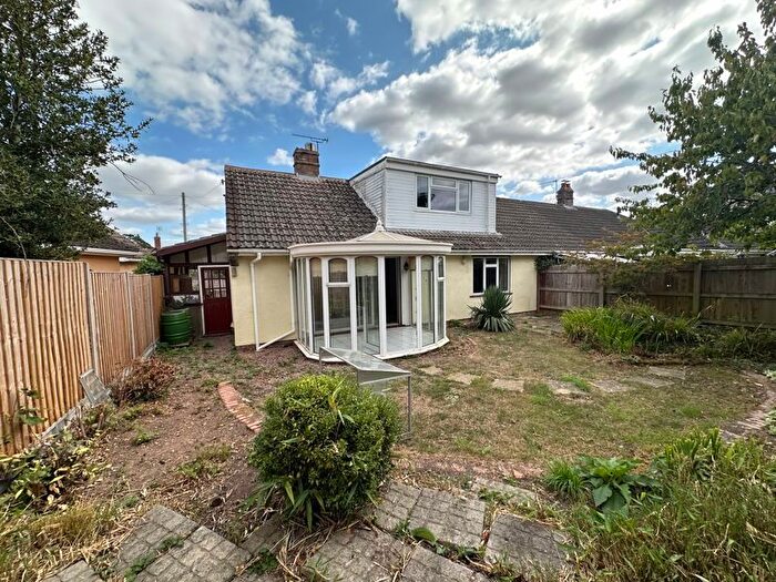 2 Bedroom Semi-detached Bungalow For Sale In North Curry, Taunton, TA3