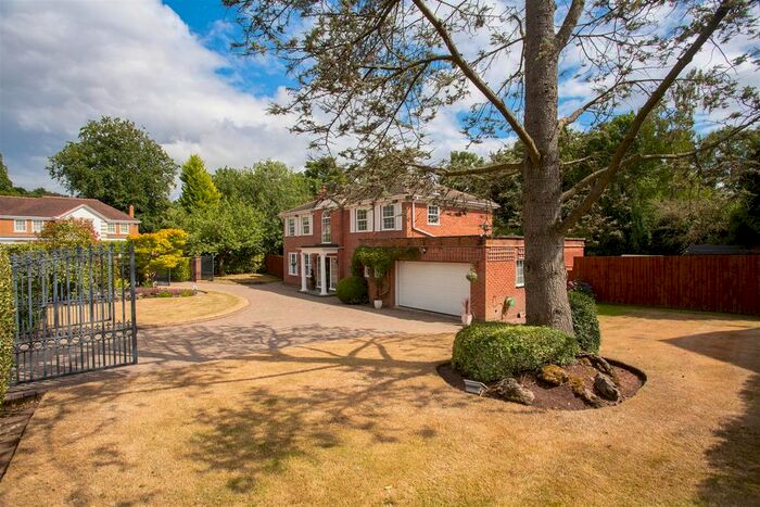 4 Bedroom Detached House To Rent In Knowles Drive, Sutton Coldfield, B74