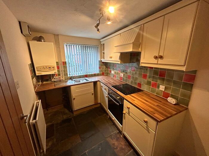 2 Bedroom Property To Rent In Annis Court, Pershore, WR10