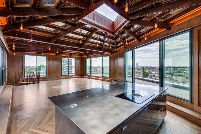 4 Bedroom Penthouse For Sale In Holmes Road, Kentish Town, NW5