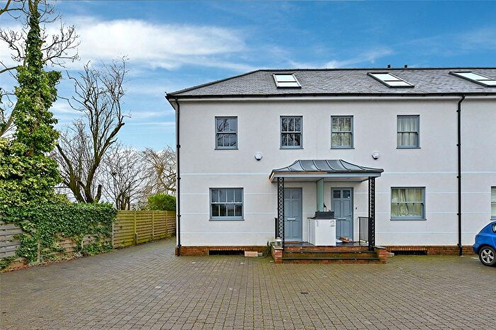 4 Bedroom End Of Terrace House For Sale In Datchet Road, Old Windsor, Windsor, Berkshire, SL4
