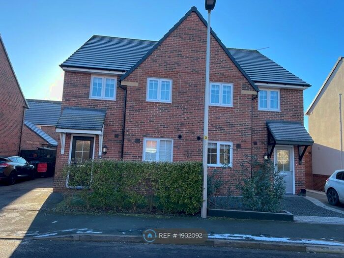 4 Bedroom Semi-Detached House To Rent In Myerscough Street, Winnington, Northwich, CW8