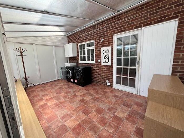 3 Bedroom End Of Terrace House For Sale In Coppice Lane, Selsey, PO20