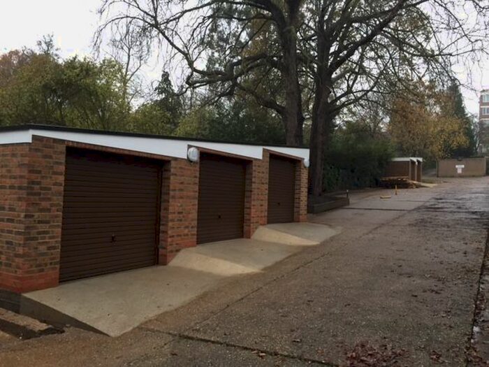Garage / Parking To Rent In Shepherds Hill, Highgate, N6