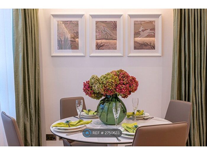 2 Bedroom Flat To Rent In Harrowby Street, London, W1H