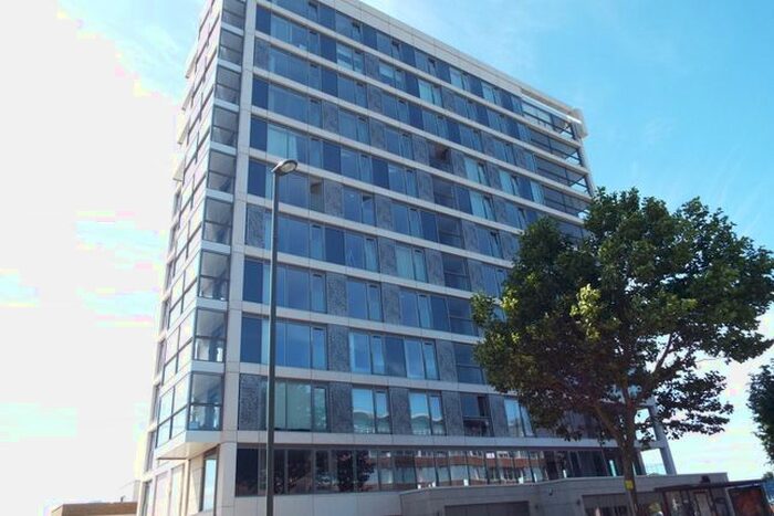 2 Bedroom Flat To Rent In Acton Walk, London, N20