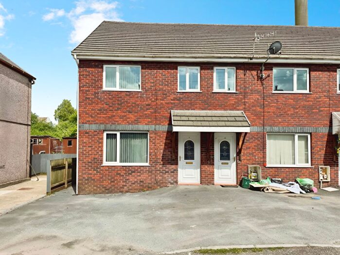 3 Bedroom Property To Rent In Tawe Place, Clydach, Swansea, SA6