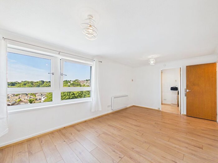 2 Bedroom Flat To Rent In Bridge Road, St. Austell, PL25