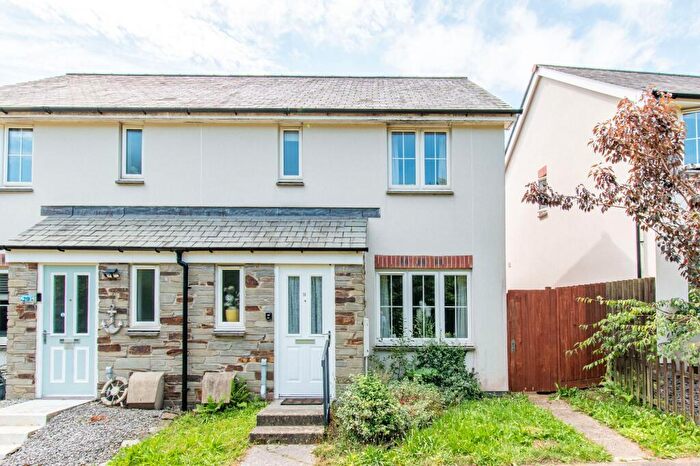 3 Bedroom Semi Detached House For Sale In Pippin Avenue, Liskeard, PL14
