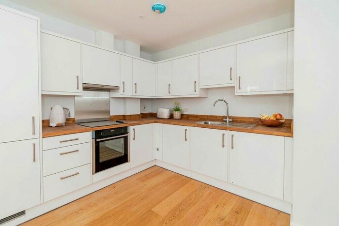 1 Bedroom Flat To Rent In London Road, Southampton, SO15