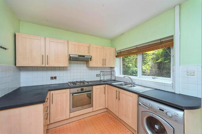 2 Bedroom Terraced House To Rent In Wallace Road, St. Thomas, Swansea, SA1