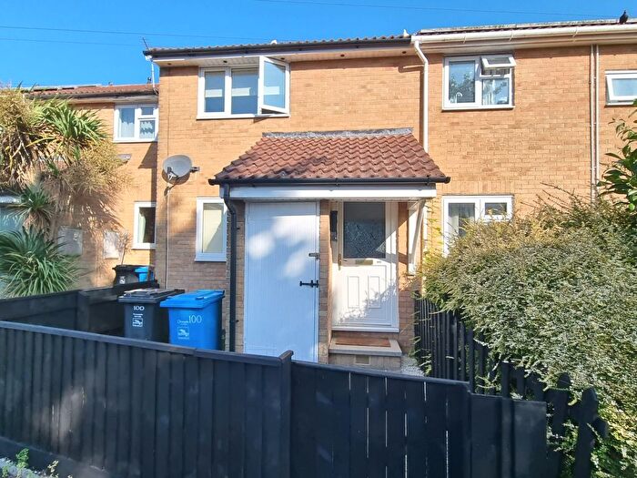 2 Bedroom Terraced House To Rent In Viscount Walk, Bearwood, BH11