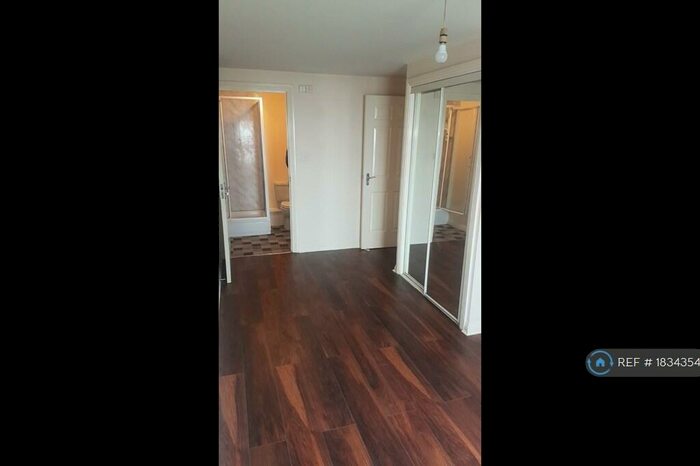 2 Bedroom Flat To Rent In Wallace Street, Glasgow, G5