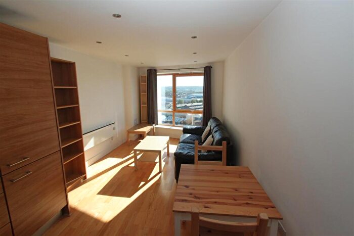 1 Bedroom Flat For Sale In Clarence House, Leeds Dock, LS10