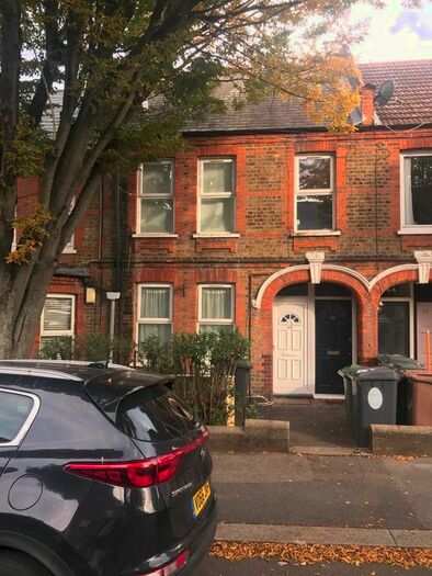 2 Bedroom Maisonette To Rent In Bemsted Road, Walthamstow, E17
