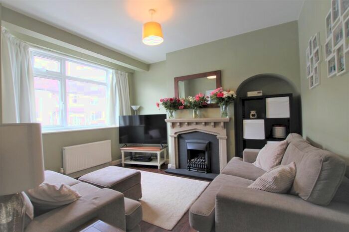 3 Bedroom Semi-Detached House To Rent In Ascot Close, IG6