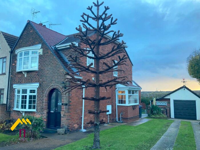 3 Bedroom Semi-Detached House To Rent In Skellow Road, Skellow, DN6