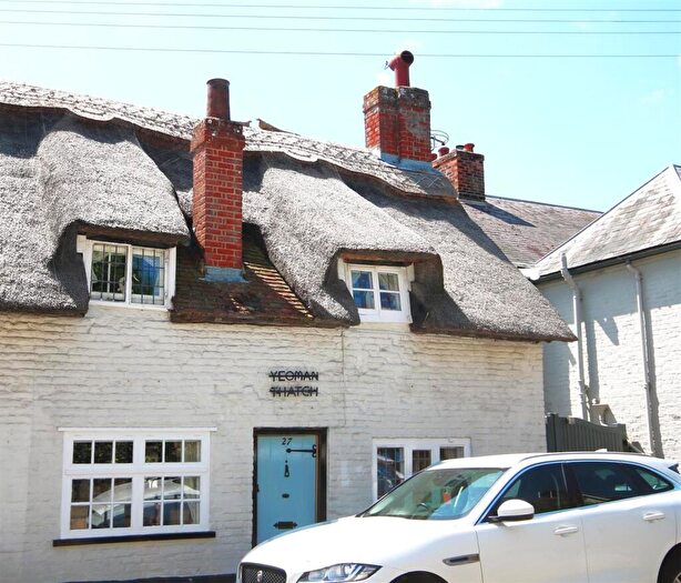 2 Bedroom House For Sale In The Street, Ash, Canterbury, CT3